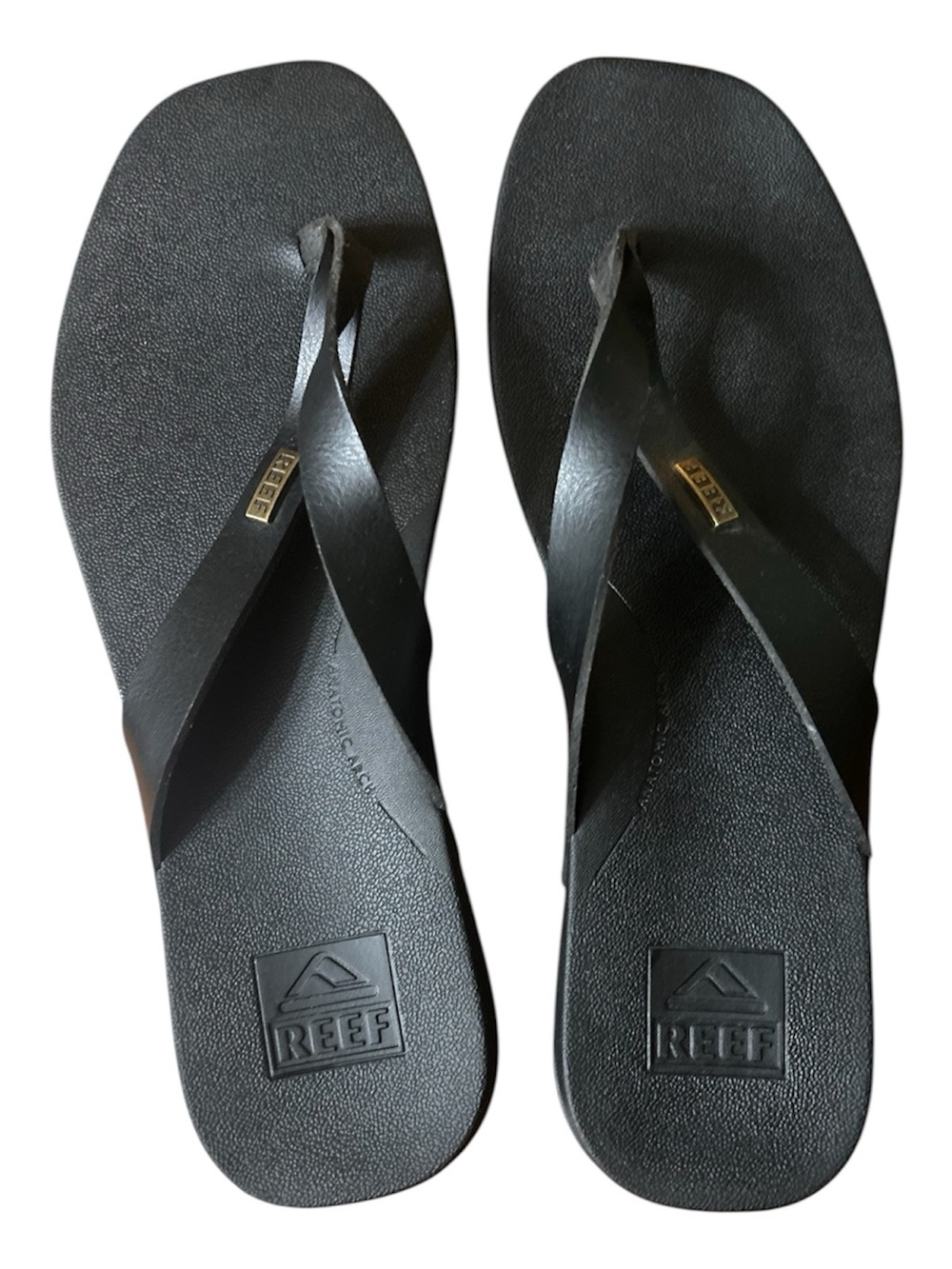 Reef Women's Black Cushion Lune Flip-Flop Size 8
